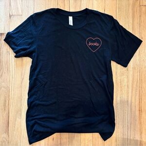 Book lovers tee | Size small